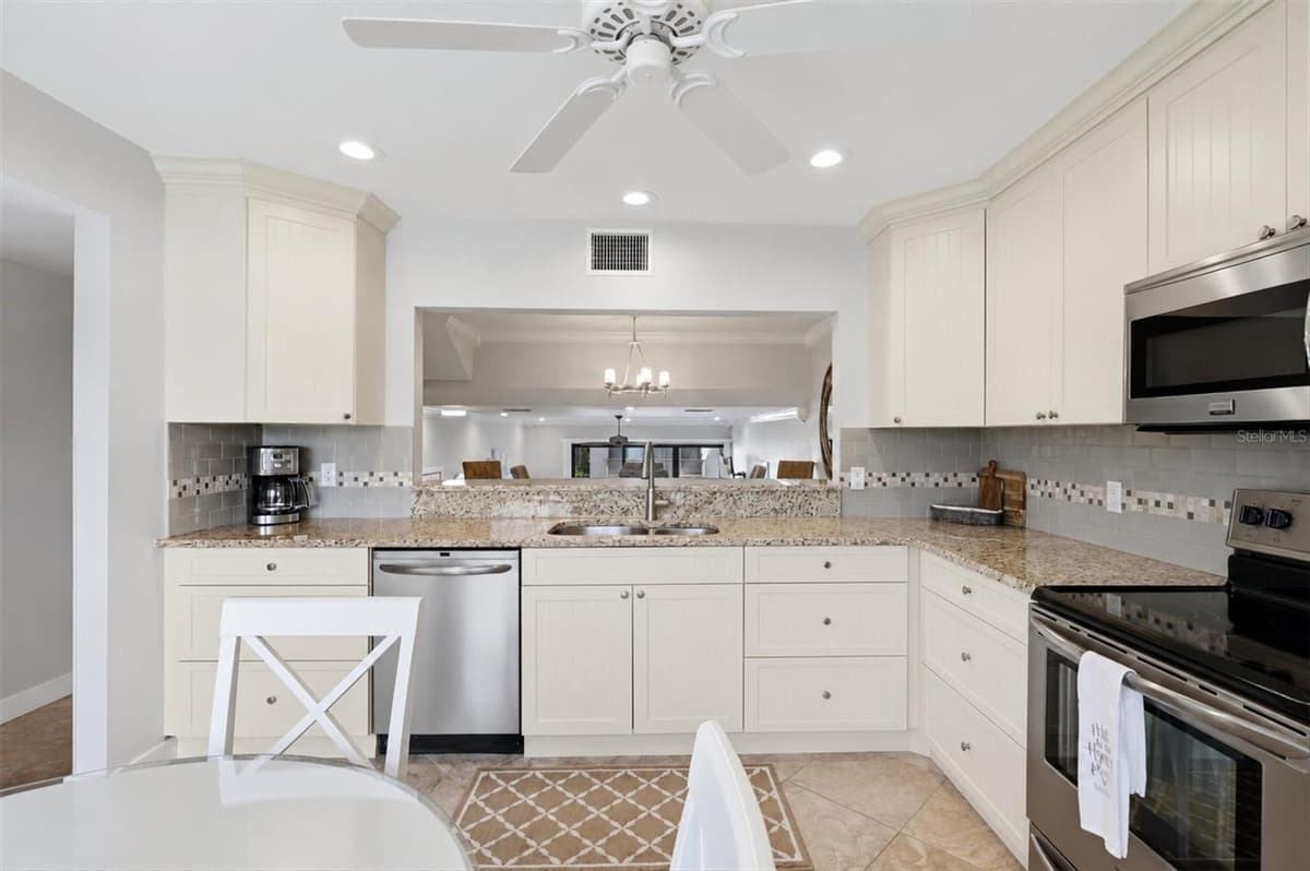 1187 LAKE HOUSE CIRCLE — photo 18 of 52