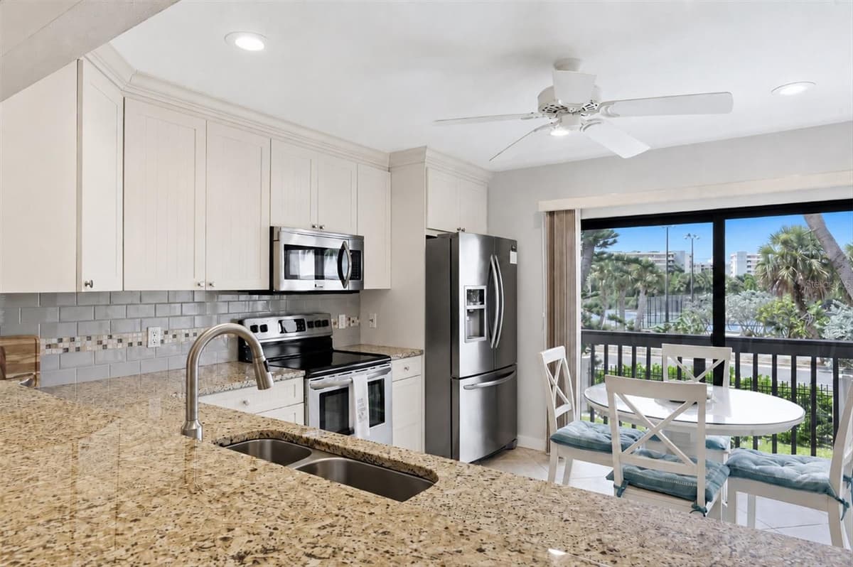 1187 LAKE HOUSE CIRCLE — photo 16 of 52