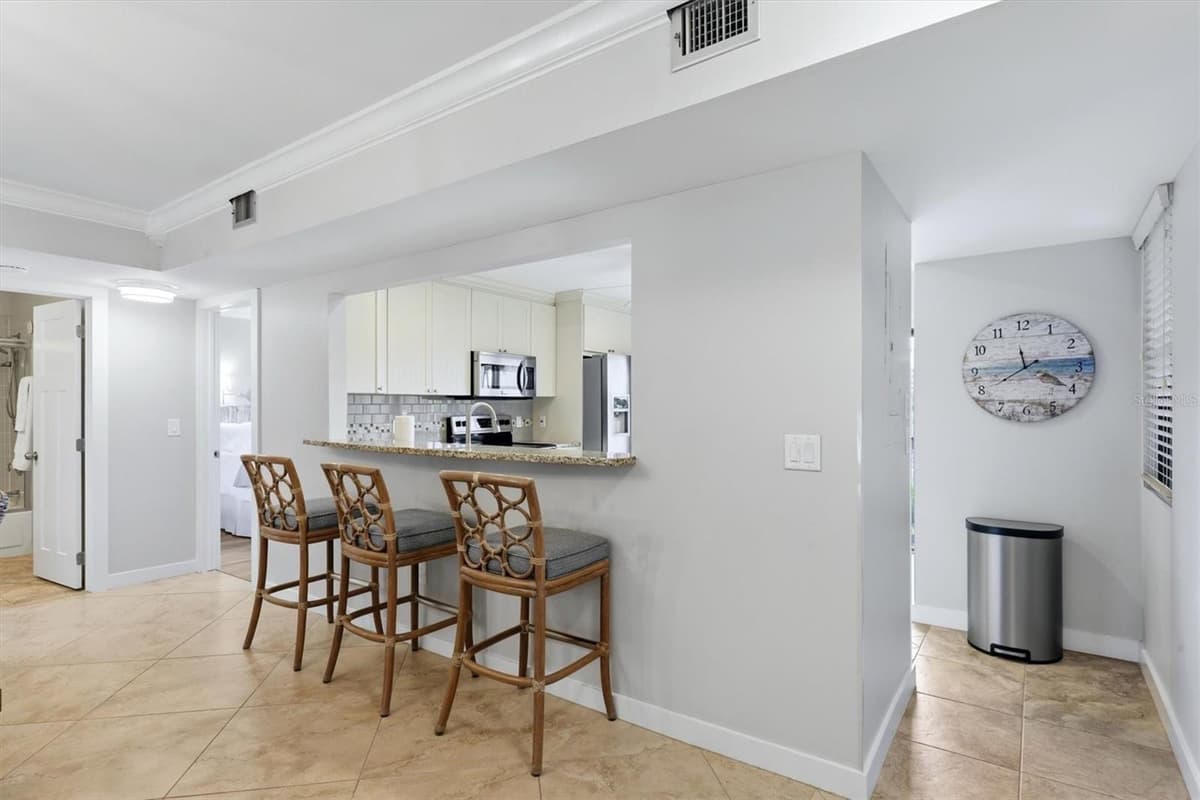 1187 LAKE HOUSE CIRCLE — photo 15 of 52