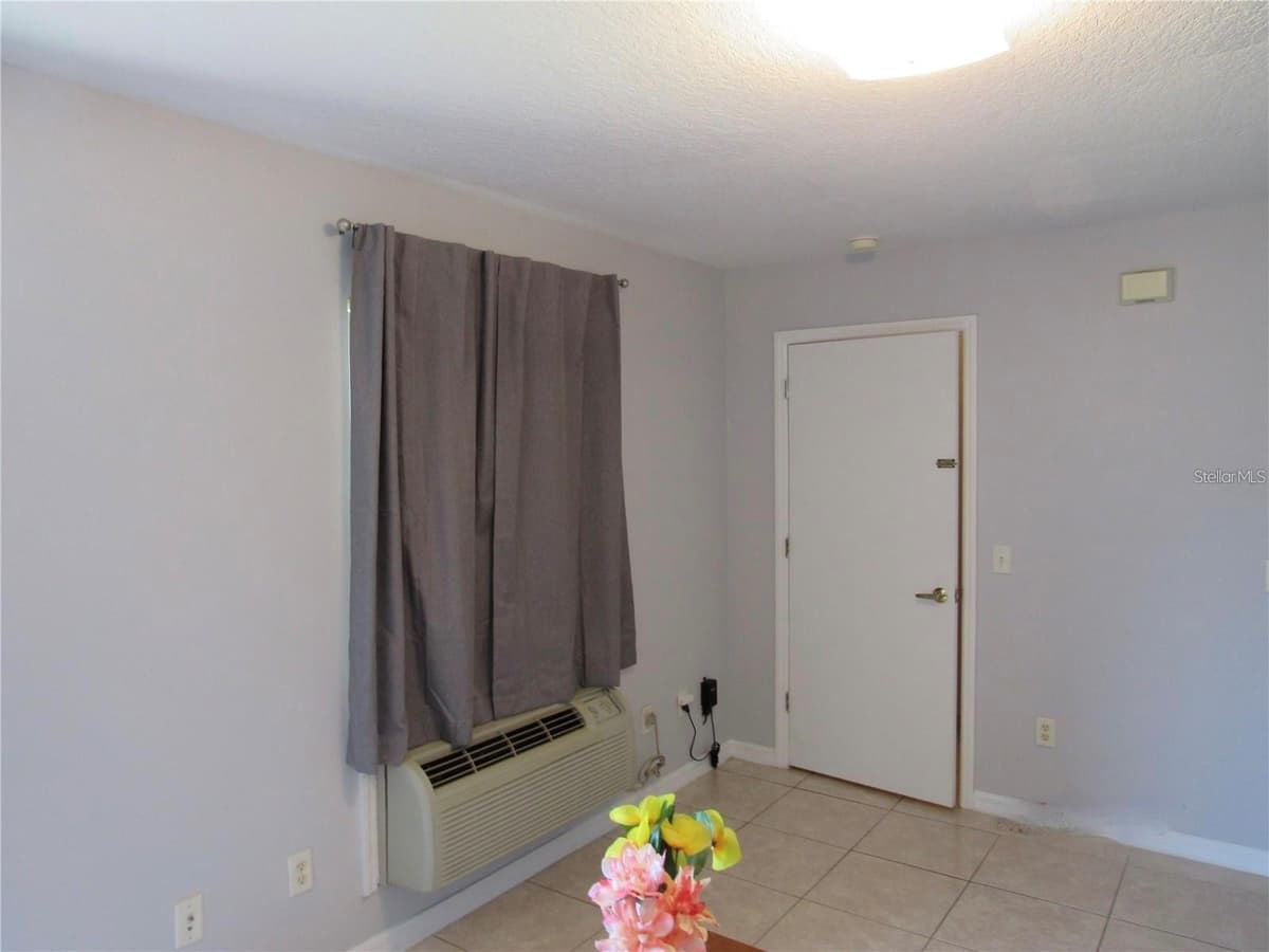 934 CARIBBEAN DRIVE — photo 5 of 20