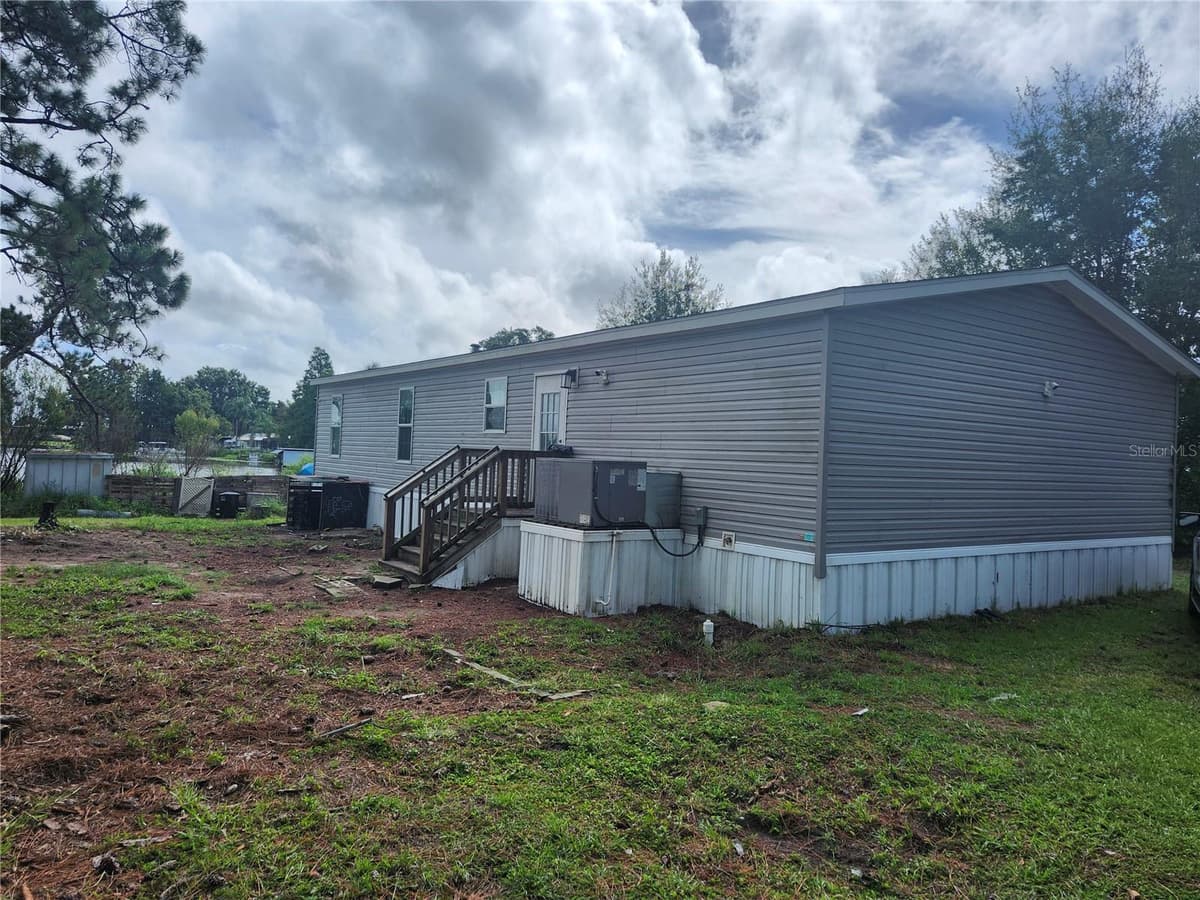 4550 POLK CITY ROAD — photo 3 of 23