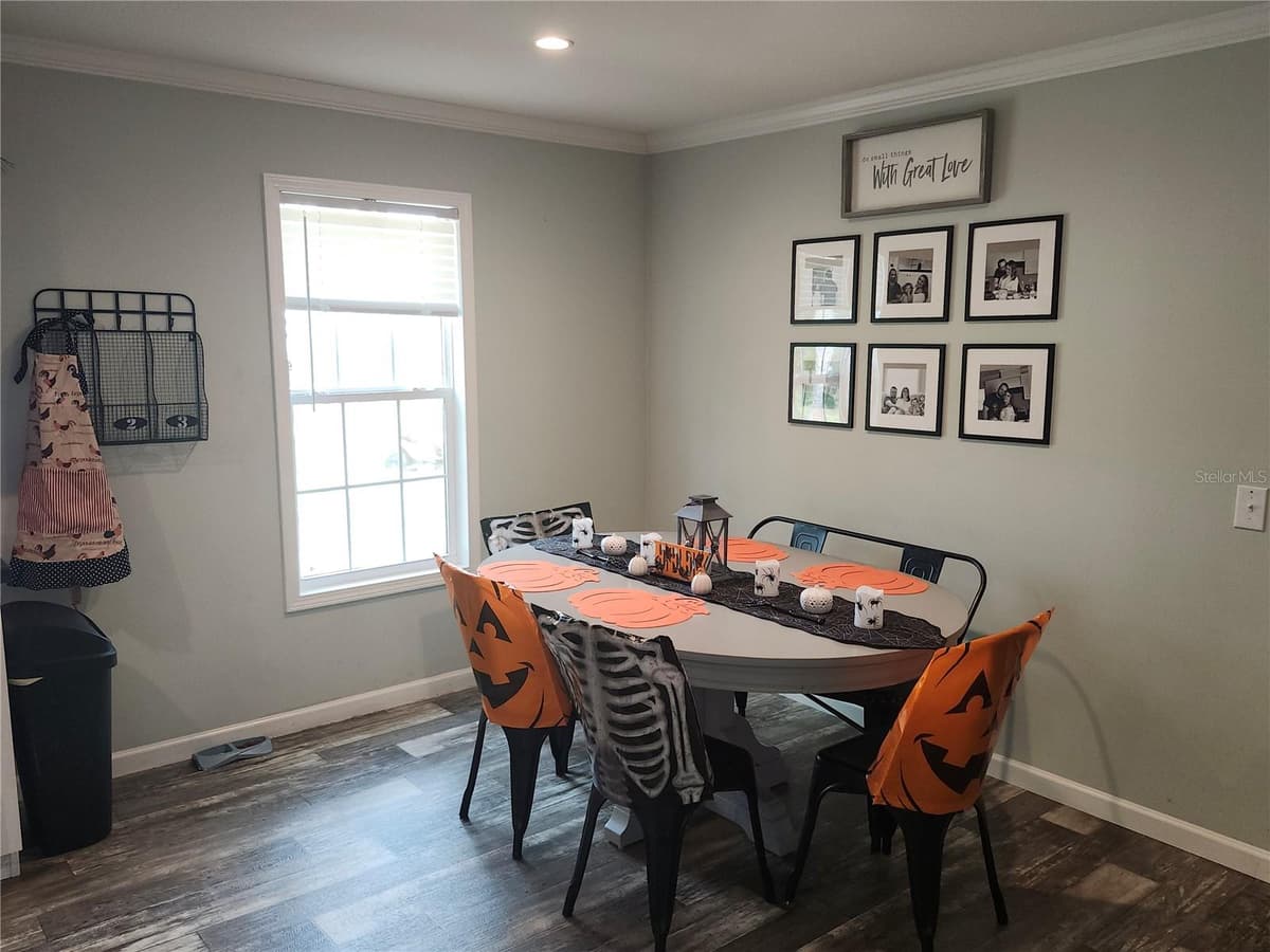 4550 POLK CITY ROAD — photo 11 of 23