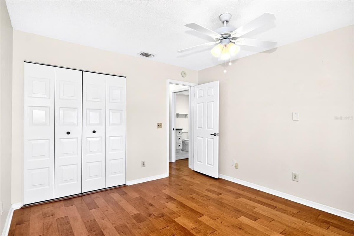 2245 GREENWICH DRIVE — photo 33 of 49