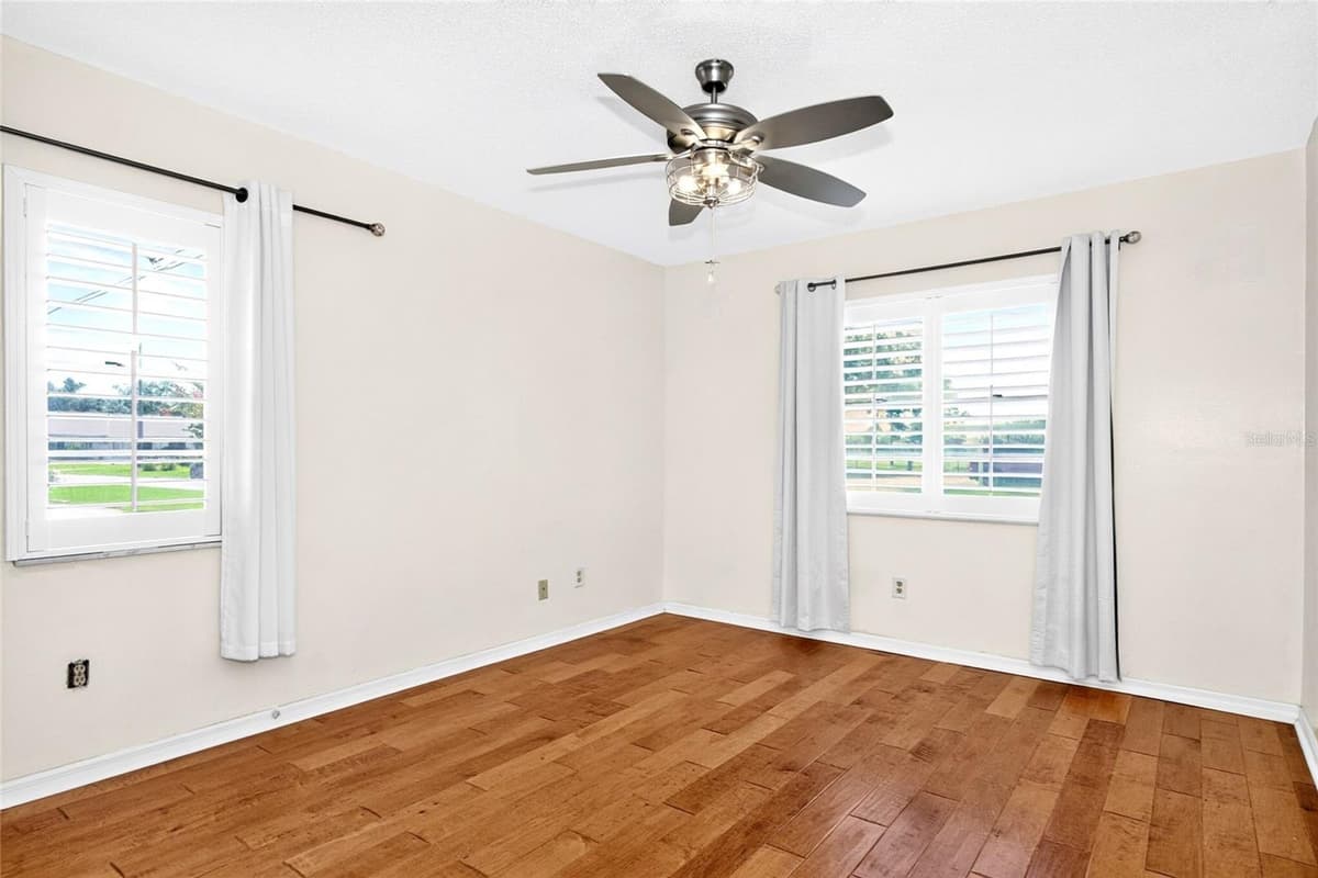 2245 GREENWICH DRIVE — photo 25 of 49
