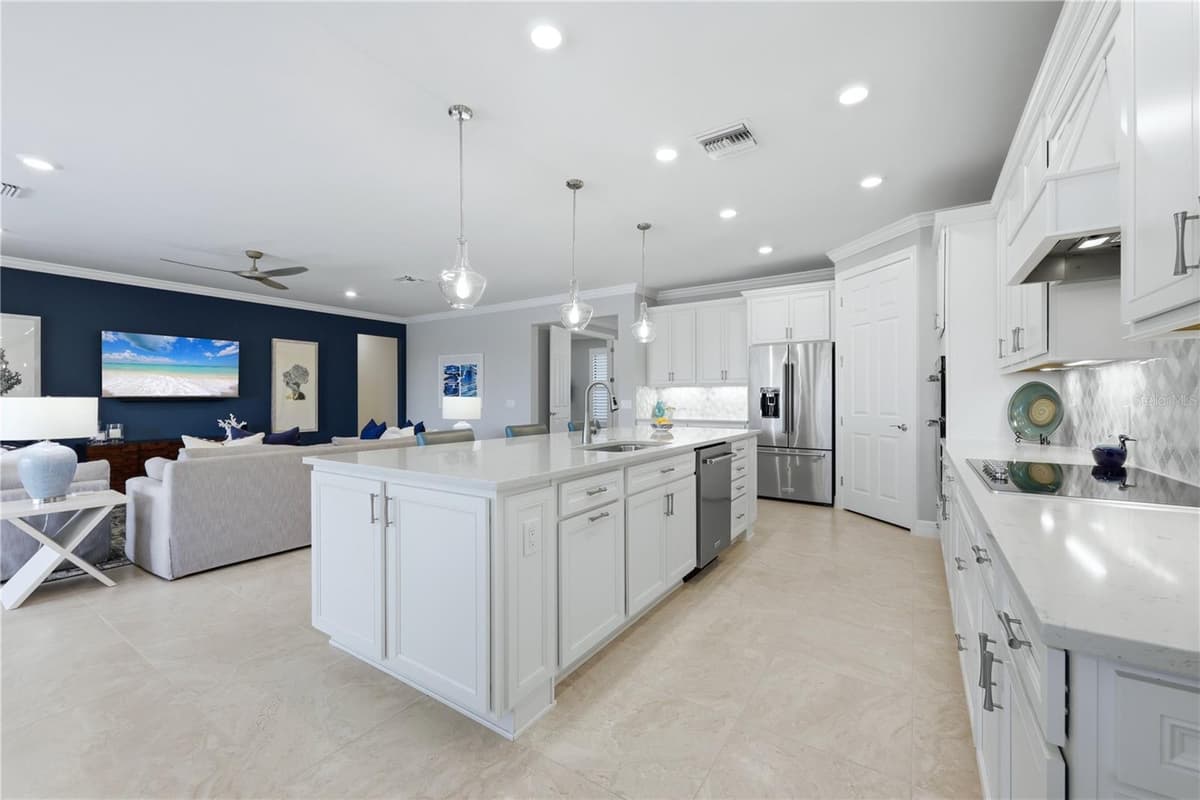 13316 PELTO STREET — photo 15 of 85