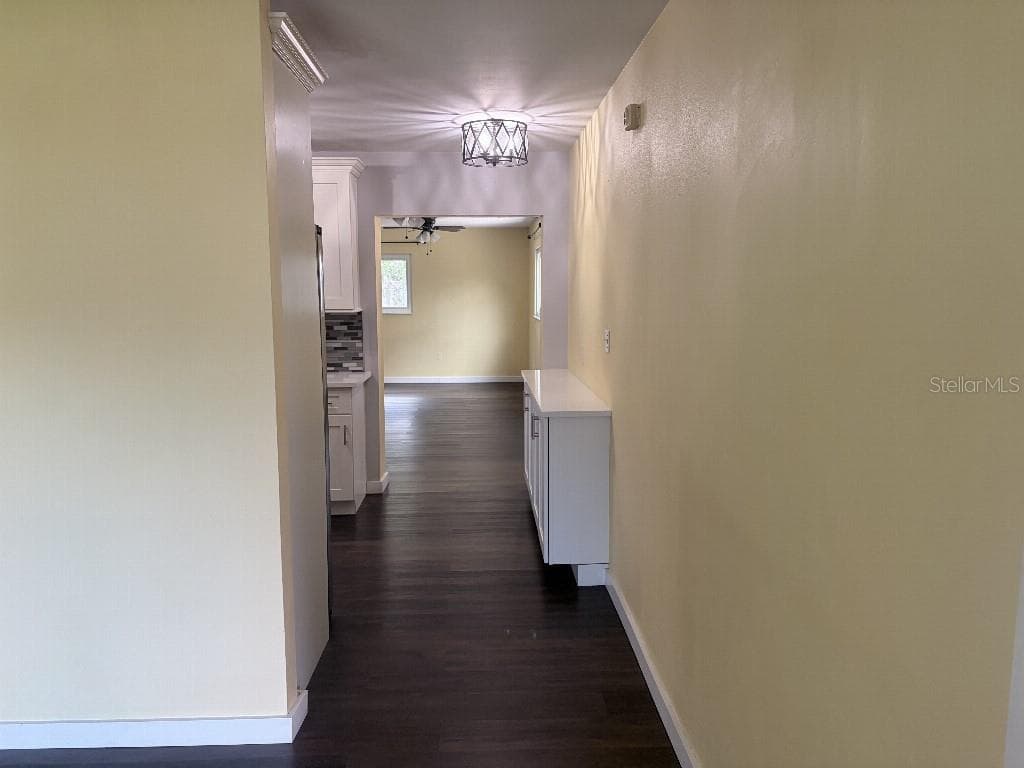 2209 EUCLID CIRCLE — photo 17 of 36