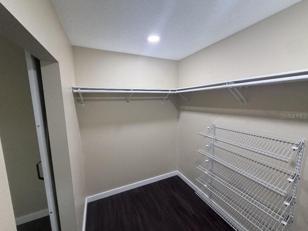 2209 EUCLID CIRCLE — photo 27 of 36