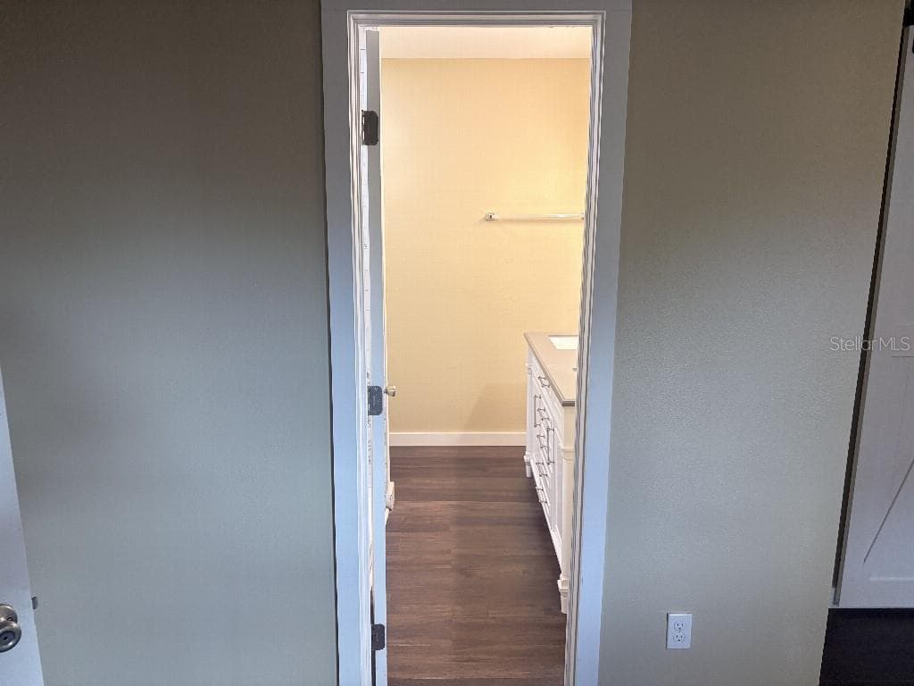 2209 EUCLID CIRCLE — photo 29 of 36