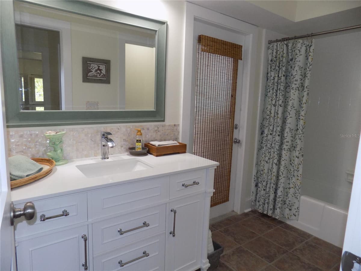 1874 WATEROAK DRIVE — photo 11 of 22