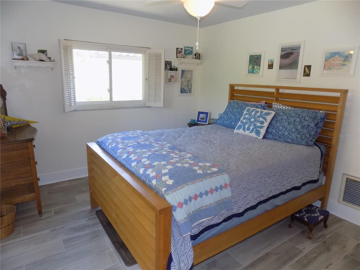 1874 WATEROAK DRIVE — photo 10 of 22