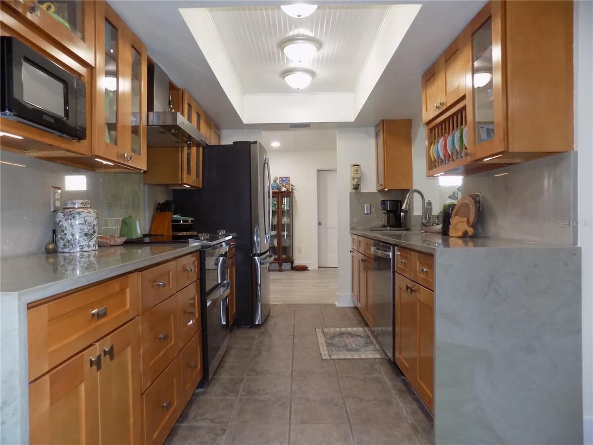 1874 WATEROAK DRIVE — photo 2 of 22
