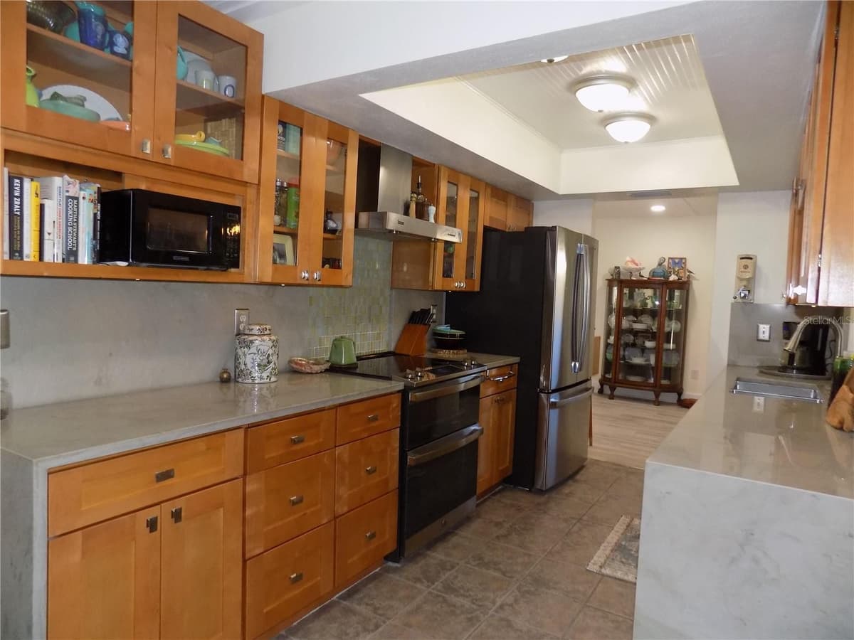 1874 WATEROAK DRIVE — photo 3 of 22