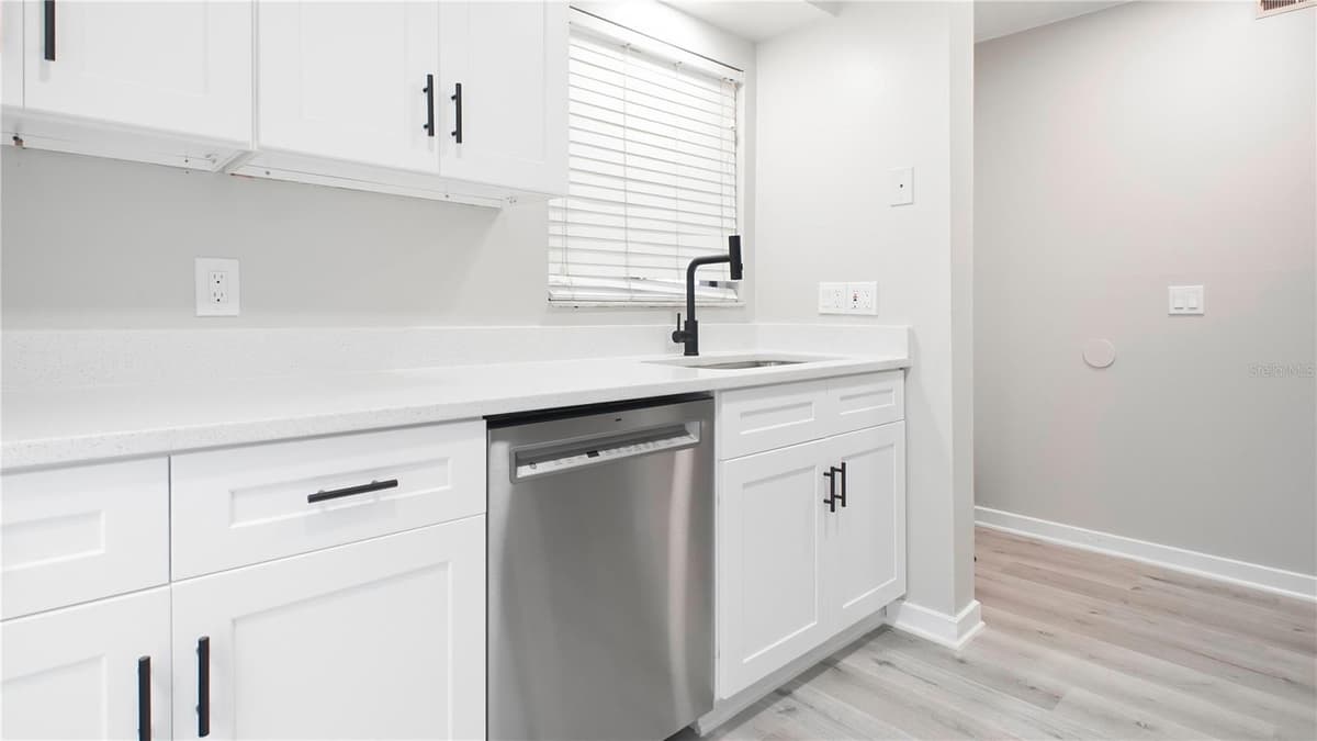 4836 MARKS TERRACE — photo 11 of 44