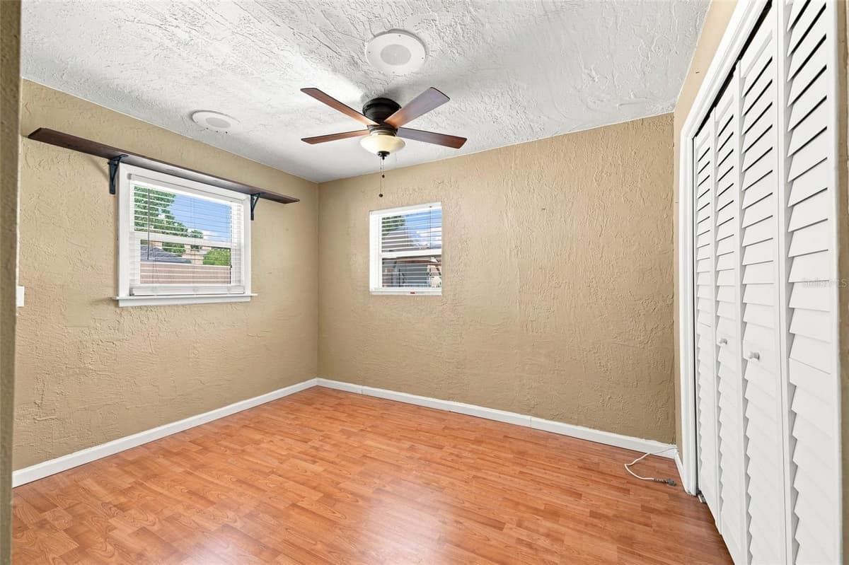 2069 KINGFISHER DRIVE — photo 33 of 49