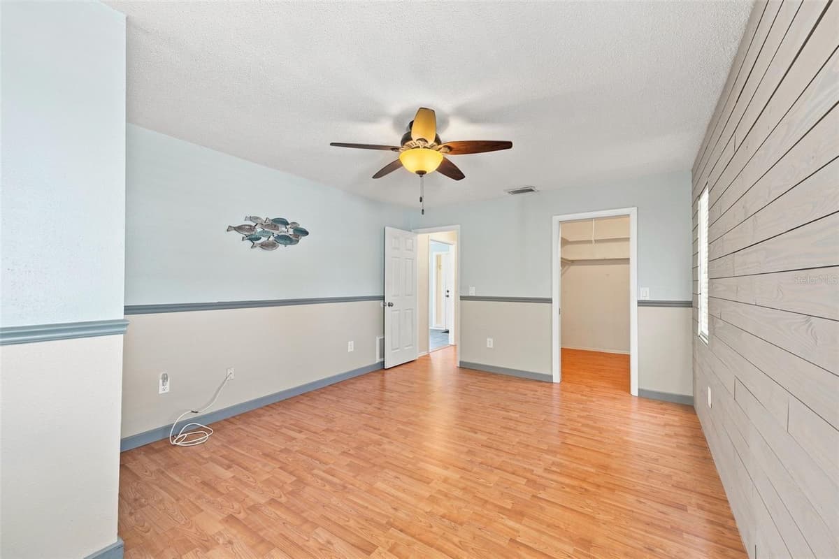 2069 KINGFISHER DRIVE — photo 31 of 49