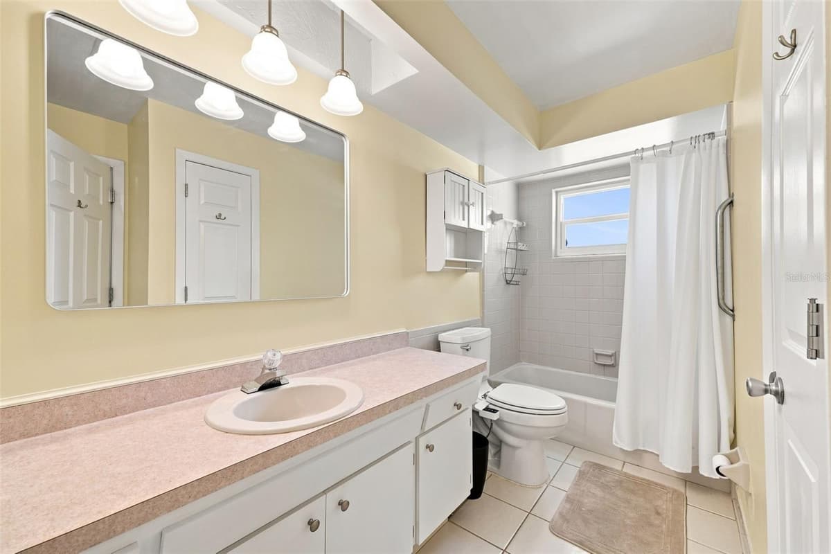 2069 KINGFISHER DRIVE — photo 36 of 49