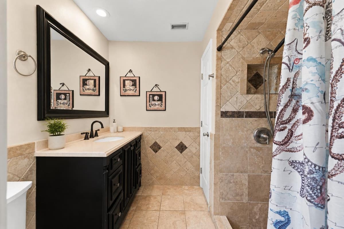 2069 KINGFISHER DRIVE — photo 12 of 49