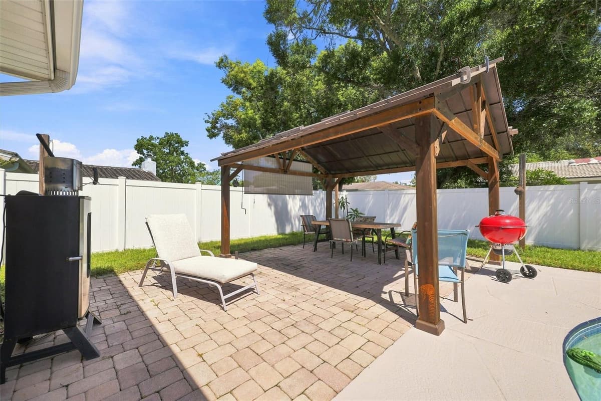 2069 KINGFISHER DRIVE — photo 47 of 49