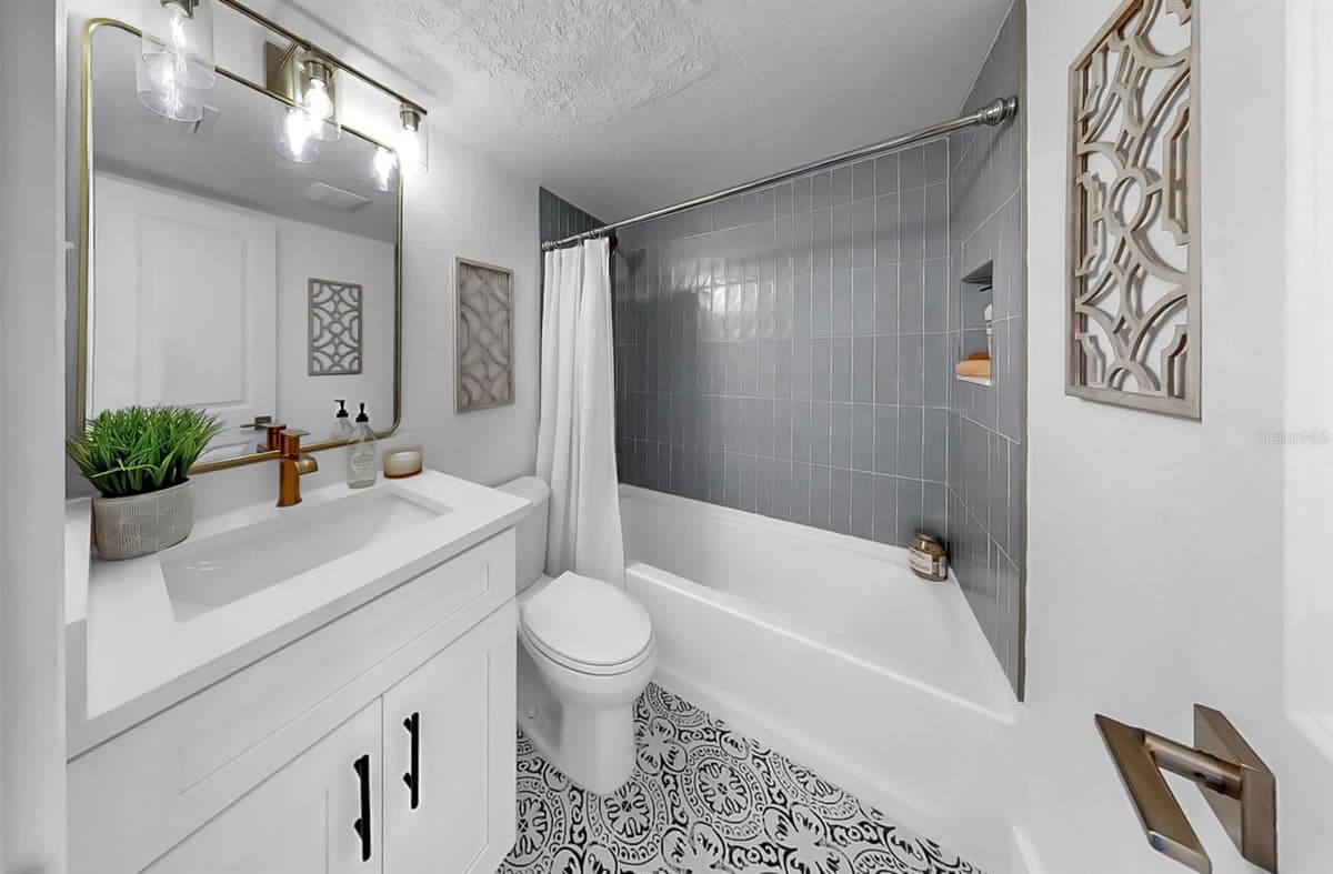 4112 LAWN AVENUE — photo 35 of 55