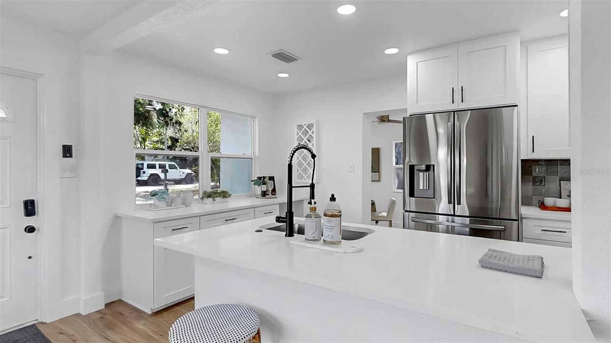 4112 LAWN AVENUE — photo 38 of 55