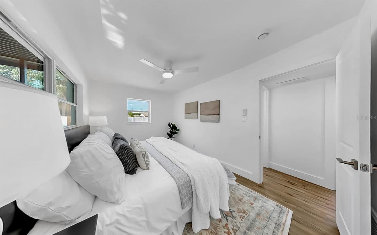 4112 LAWN AVENUE — photo 21 of 55
