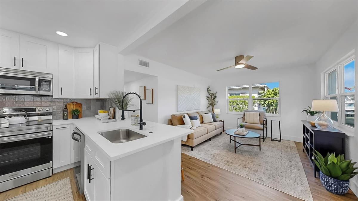 4112 LAWN AVENUE — photo 12 of 55
