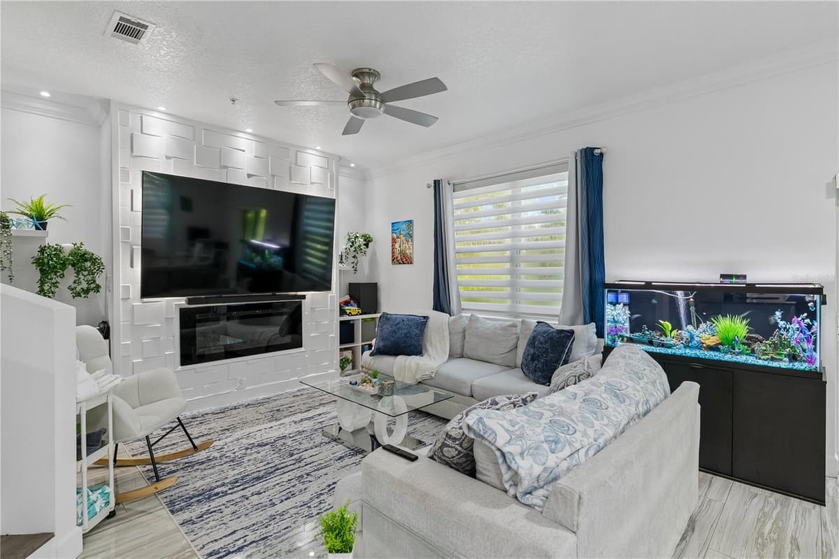 2264 BETSY ROSS LANE — photo 6 of 25