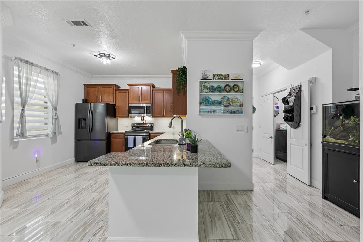 2264 BETSY ROSS LANE — photo 8 of 25