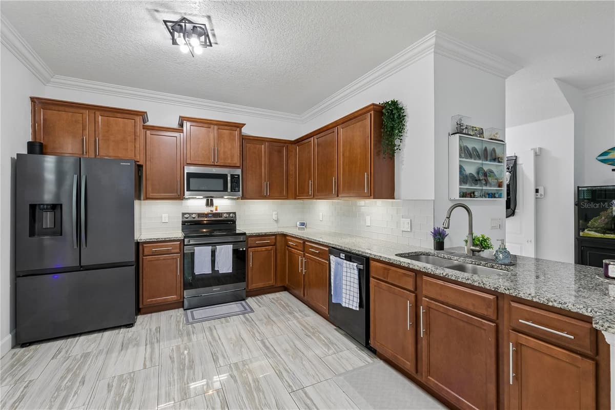 2264 BETSY ROSS LANE — photo 3 of 25