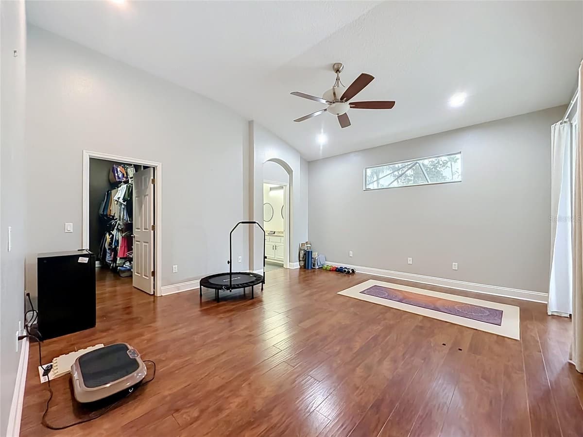 5846 BENT GRASS DRIVE — photo 17 of 28