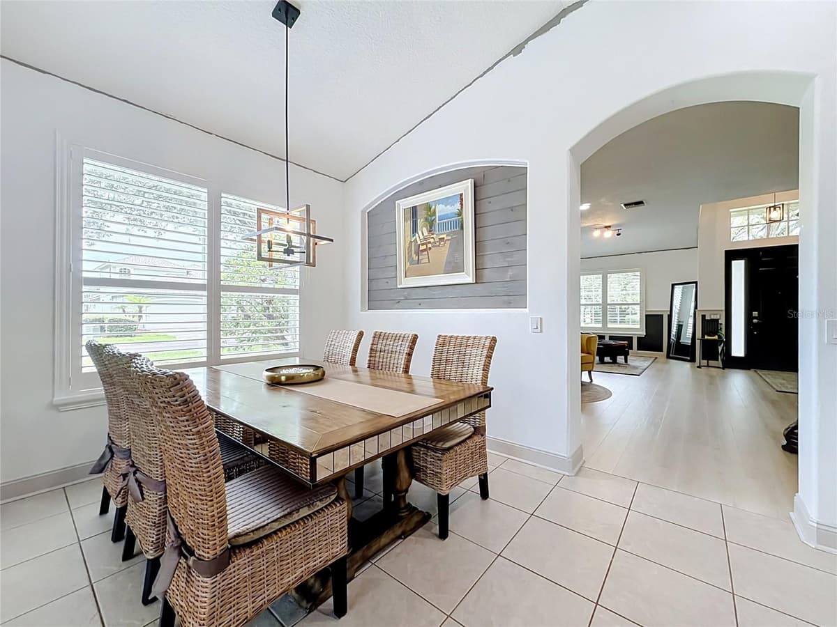 5846 BENT GRASS DRIVE — photo 6 of 28