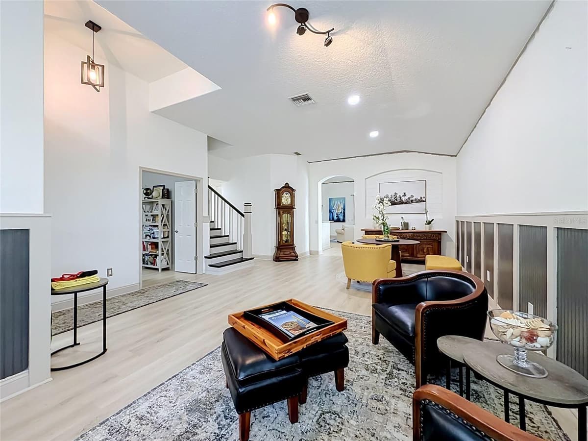 5846 BENT GRASS DRIVE — photo 11 of 28