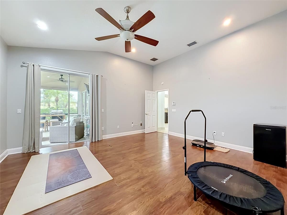 5846 BENT GRASS DRIVE — photo 18 of 28