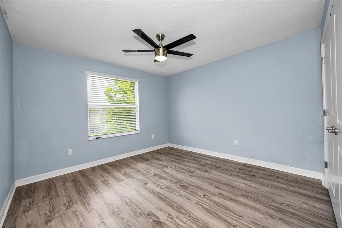 11923 CINNAMON FERN DRIVE — photo 44 of 83