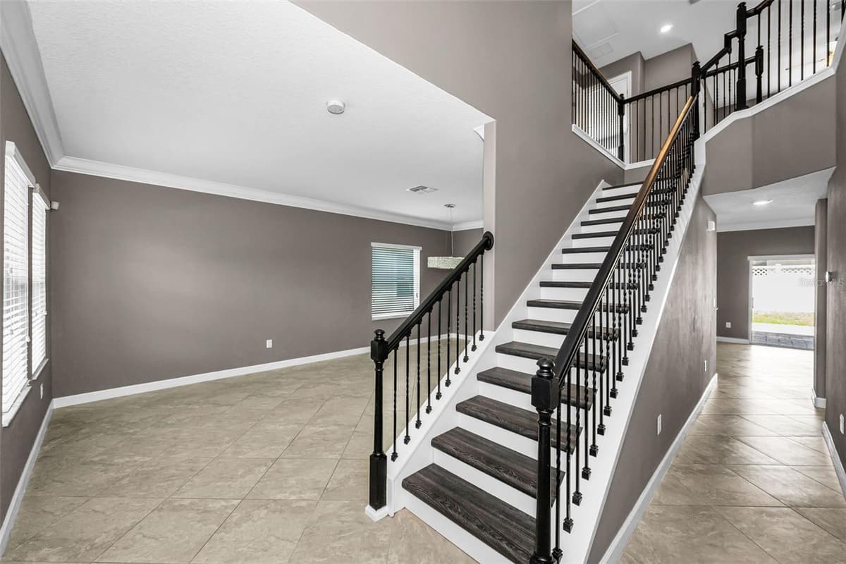 11923 CINNAMON FERN DRIVE — photo 32 of 83