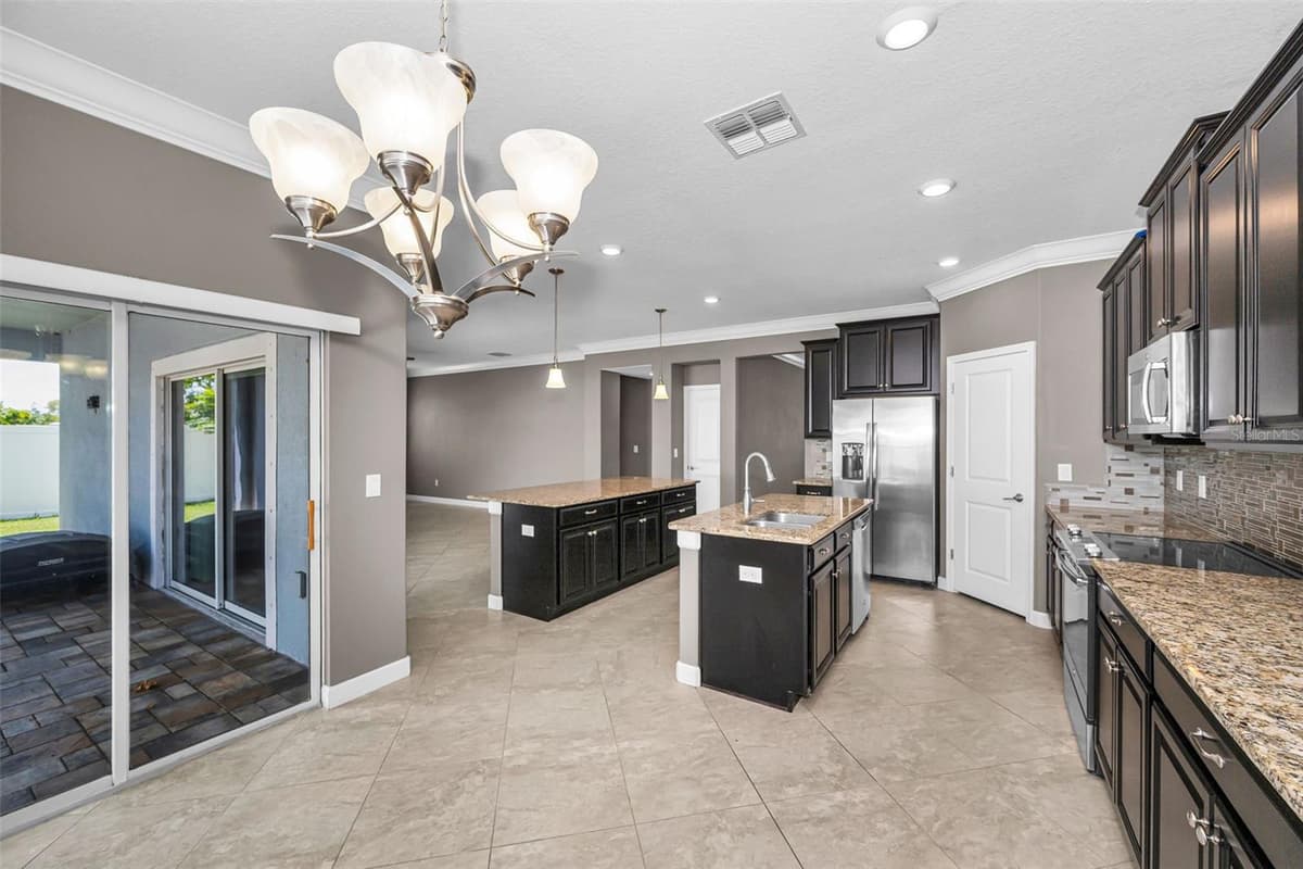 11923 CINNAMON FERN DRIVE — photo 24 of 83