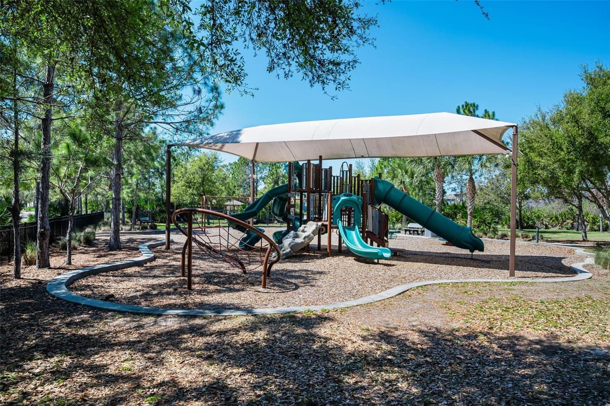 11923 CINNAMON FERN DRIVE — photo 72 of 83