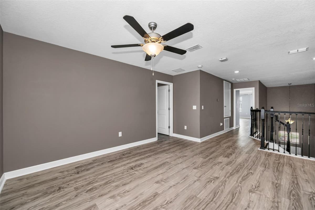 11923 CINNAMON FERN DRIVE — photo 35 of 83