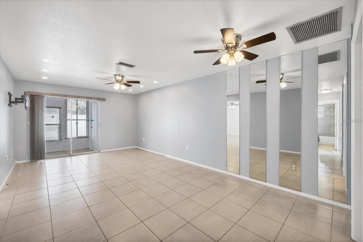 4608 PARK ACRES DRIVE — photo 9 of 35