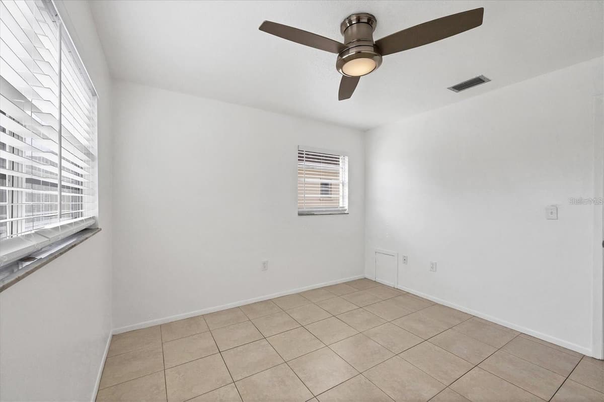4608 PARK ACRES DRIVE — photo 17 of 35