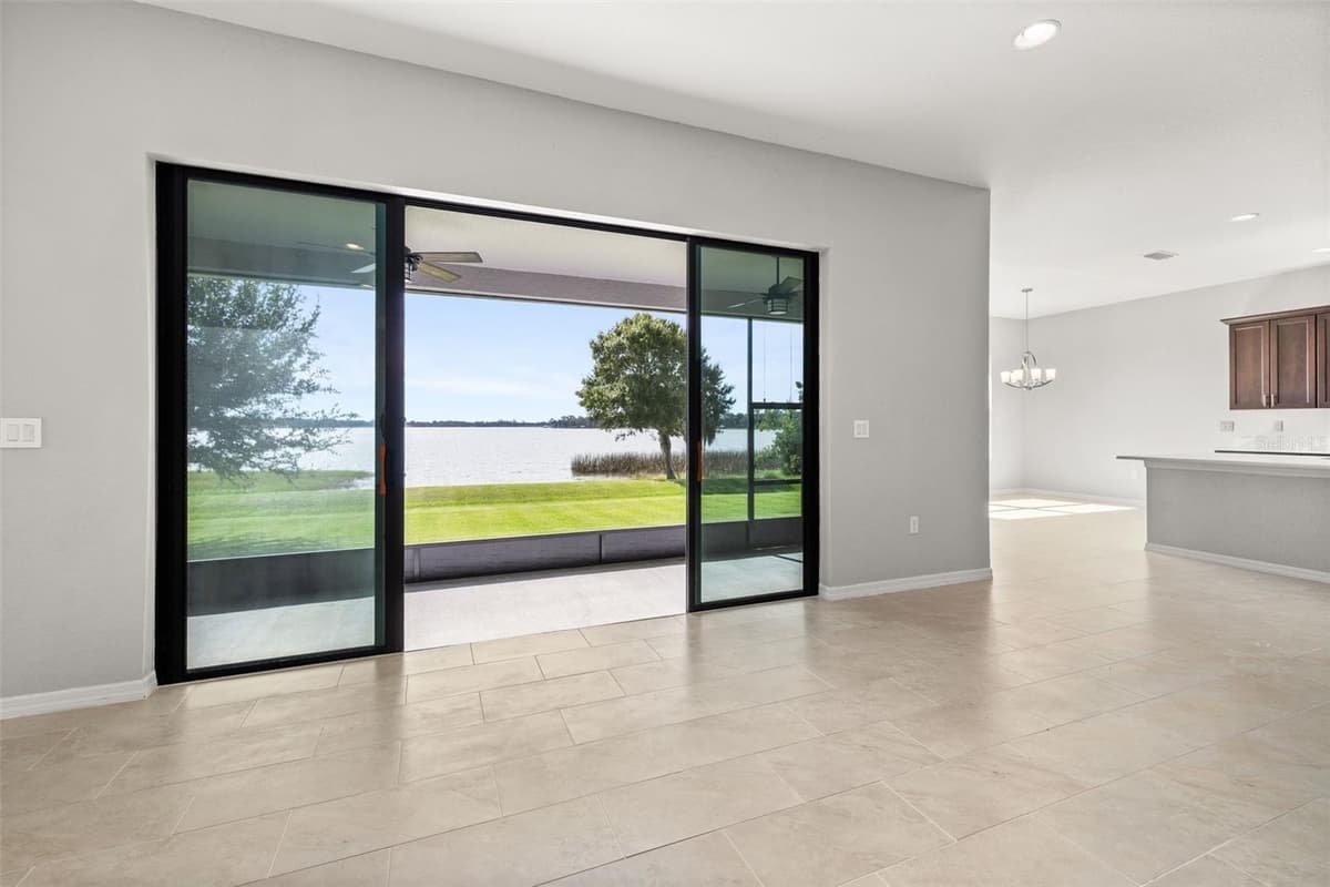 473 LAKE VIEW WAY — photo 10 of 69