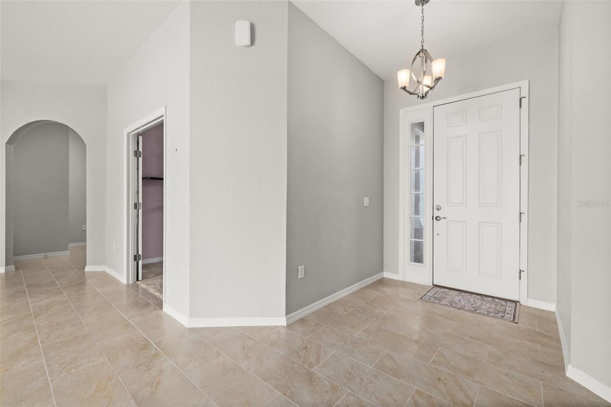 473 LAKE VIEW WAY — photo 6 of 69