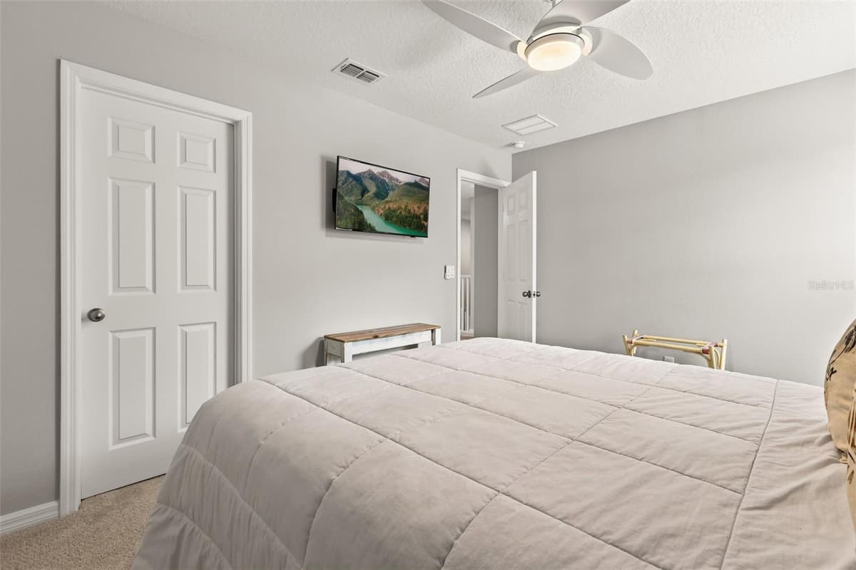 8840 LAKE HALL LANE — photo 20 of 35