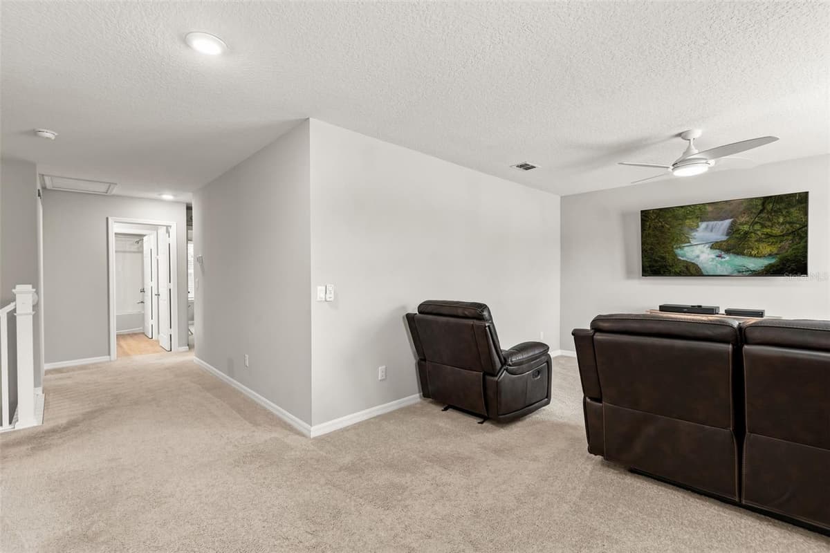 8840 LAKE HALL LANE — photo 16 of 35