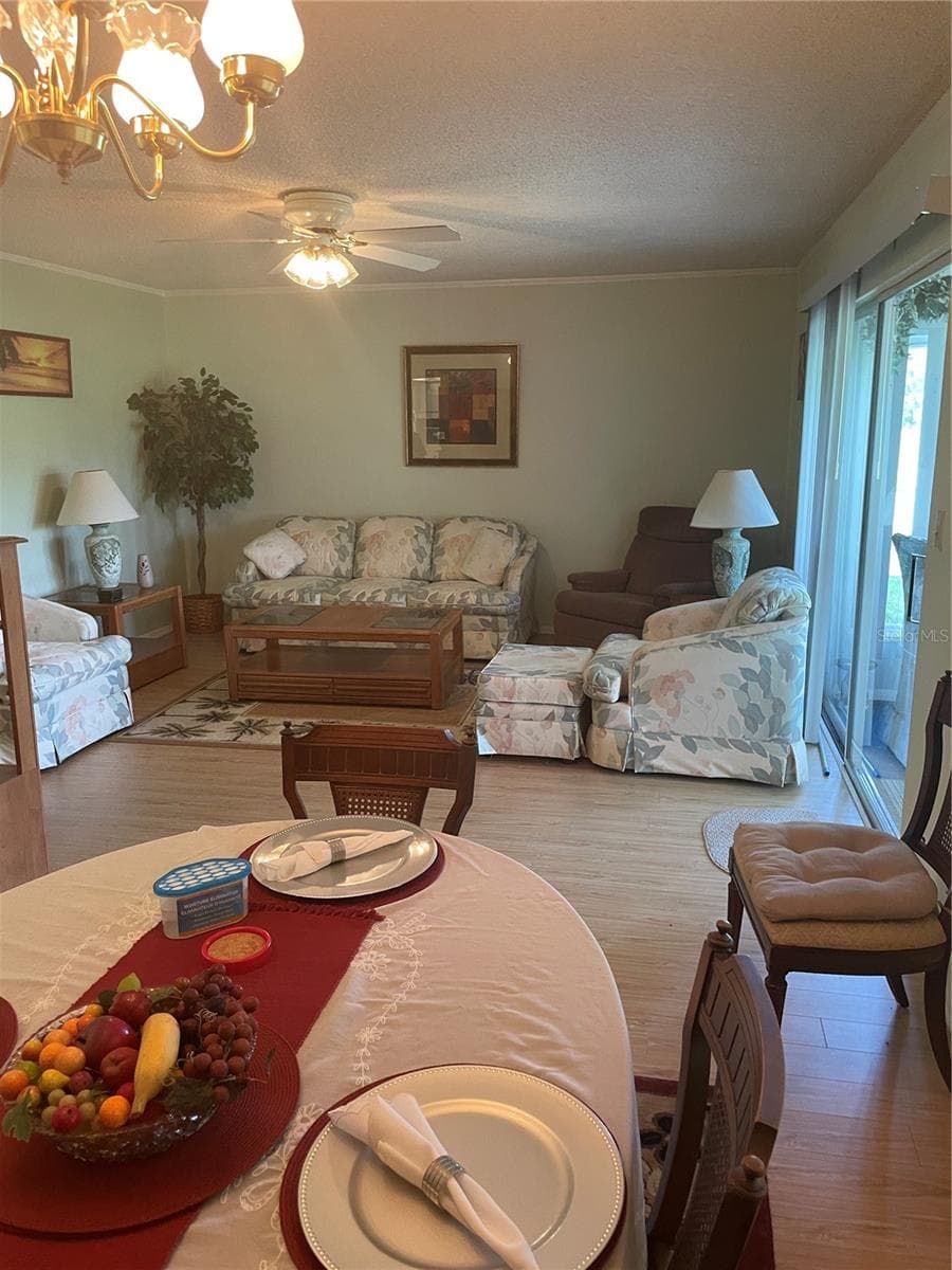 532 MIDWAY DRIVE — photo 5 of 16