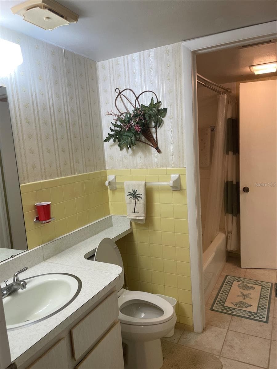 532 MIDWAY DRIVE — photo 9 of 16