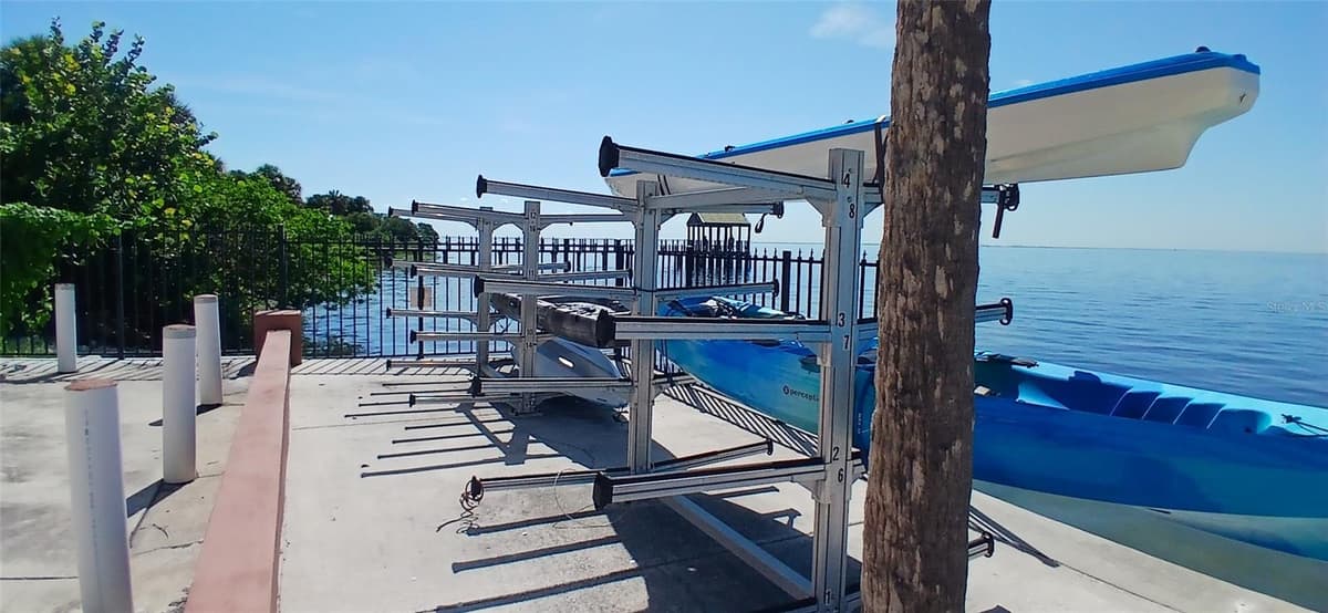 650 PINELLAS POINT DRIVE — photo 38 of 39