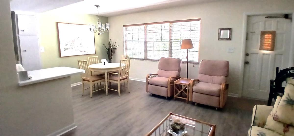650 PINELLAS POINT DRIVE — photo 9 of 39
