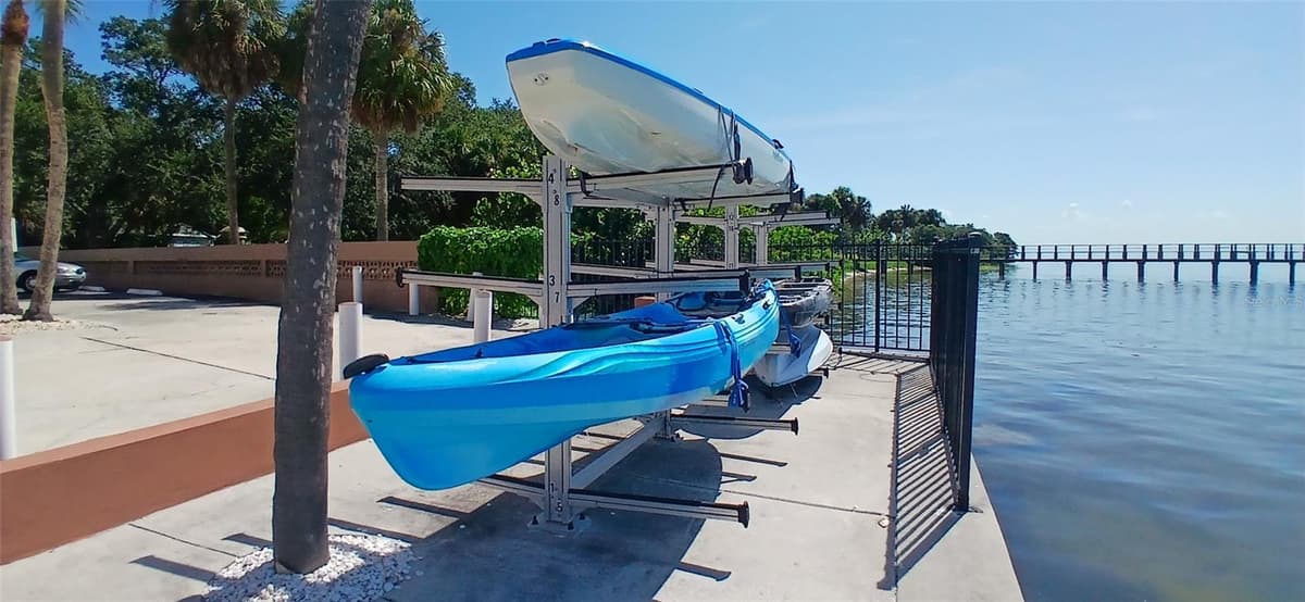 650 PINELLAS POINT DRIVE — photo 37 of 39