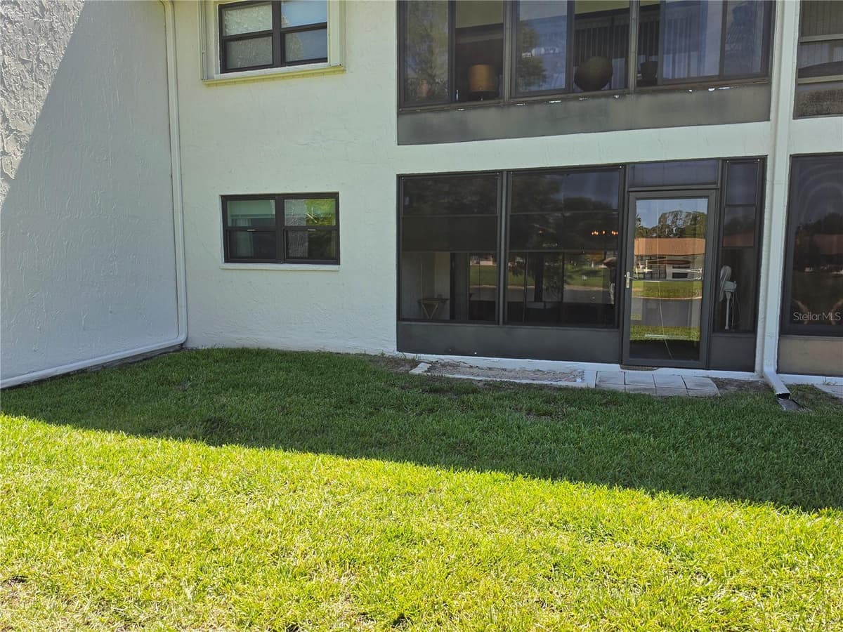 7614 RADCLIFFE CIRCLE — photo 14 of 20